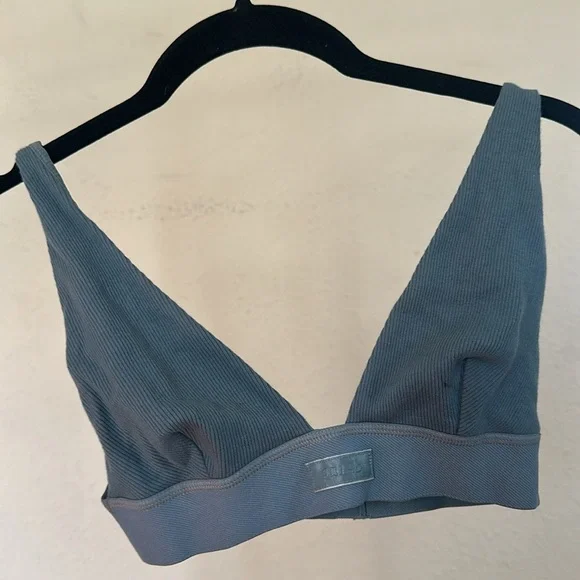 SKIMS cotton rib plunge bralette (XXS, kyanite) - Picture 3 of 11